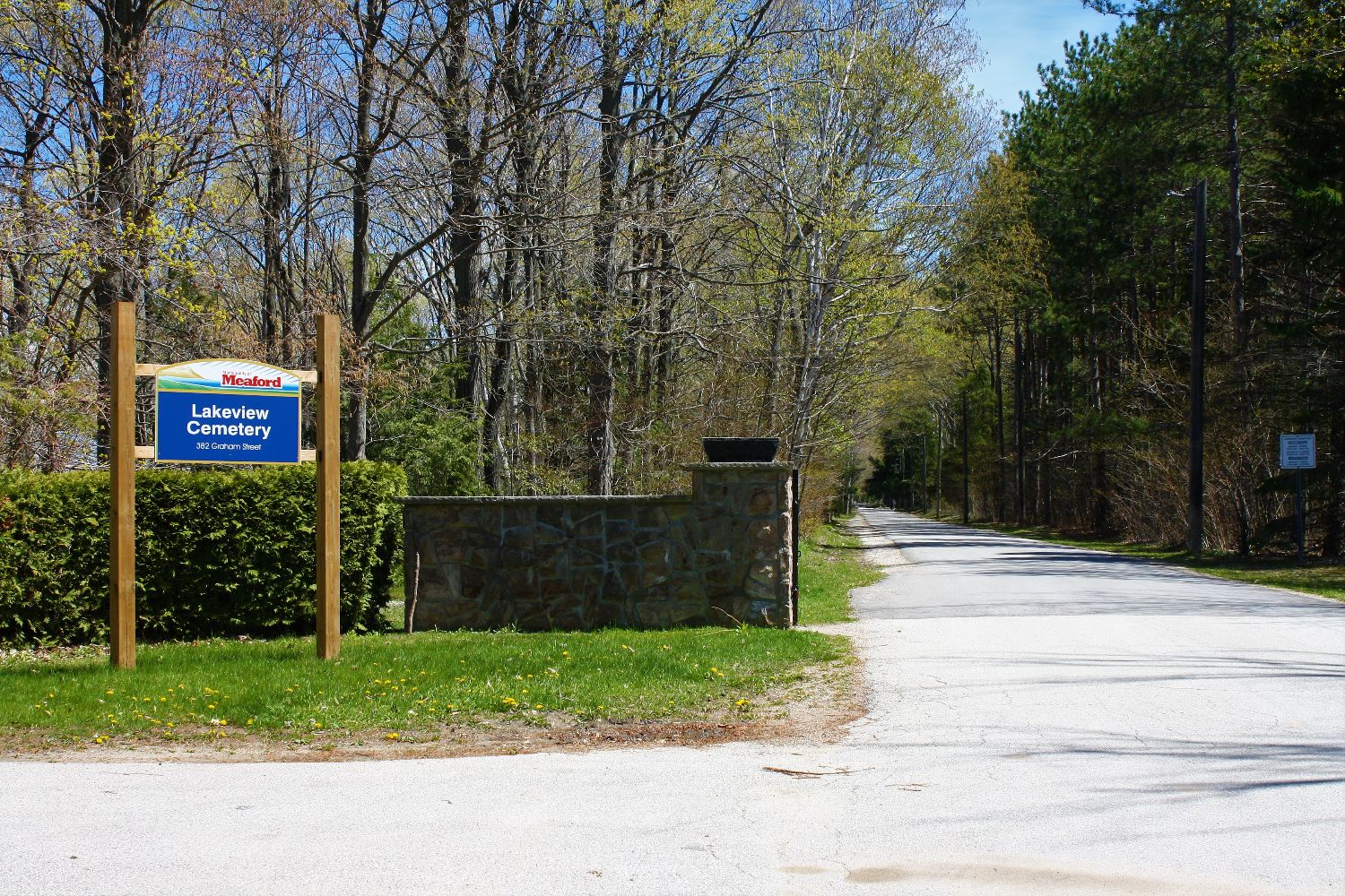 Lakeview Cemetery